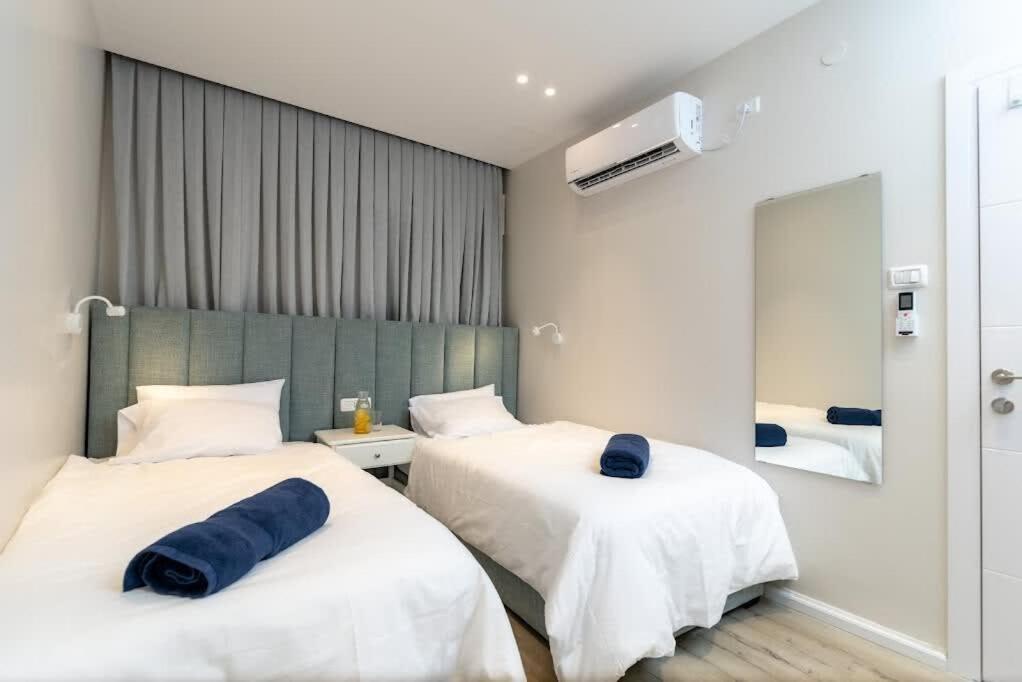 L.T.D Luxury Apartments 4 Bedroom Panoramic View Tiberias Exterior photo
